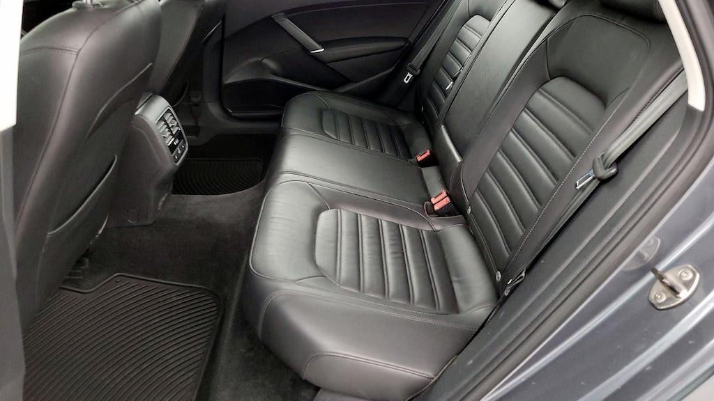 2016 Volkswagen Passat 1.8T SEL