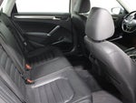 2017 Passat Thumbnail 21