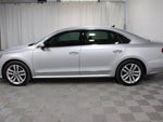 2017 Passat Thumbnail 29