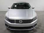 2017 Passat Thumbnail 31
