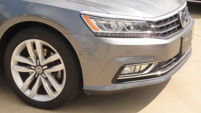 2017 Volkswagen Passat 1.8T SEL Premium