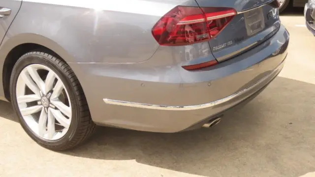 2017 Volkswagen Passat 1.8T SEL Premium