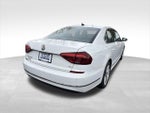 2017 Passat Thumbnail 6