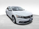 2017 Passat Thumbnail 8