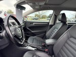 2017 Passat Thumbnail 12