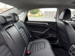 2017 Passat Thumbnail 29