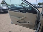 2017 Passat Thumbnail 13