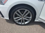 2017 Passat Thumbnail 26