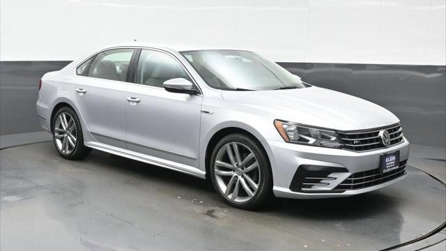 2017 Volkswagen Passat 1.8T R-Line