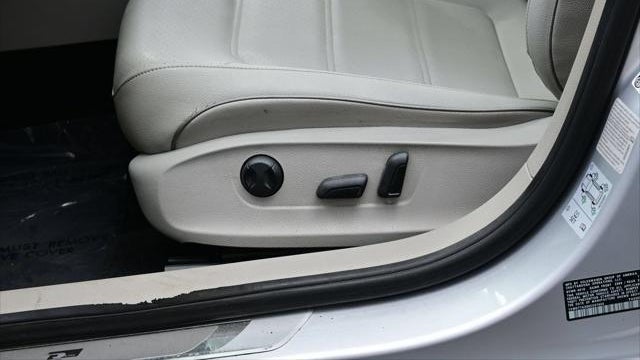 2017 Volkswagen Passat 1.8T R-Line