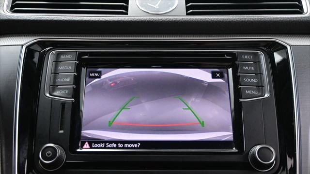 2017 Volkswagen Passat 1.8T R-Line