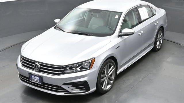 2017 Volkswagen Passat 1.8T R-Line