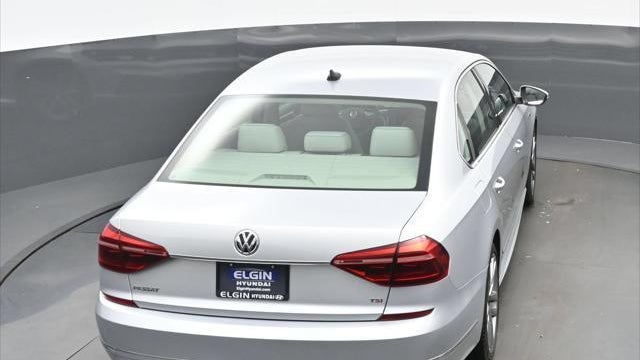 2017 Volkswagen Passat 1.8T R-Line