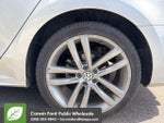 2017 Passat Thumbnail 12