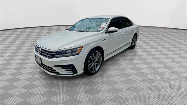 2017 Volkswagen Passat 1.8T R-Line