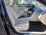 2017 Passat Thumbnail 19