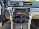 2017 Passat Thumbnail 24