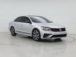 2018 Passat Thumbnail 1