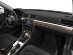 2018 Passat Thumbnail 16