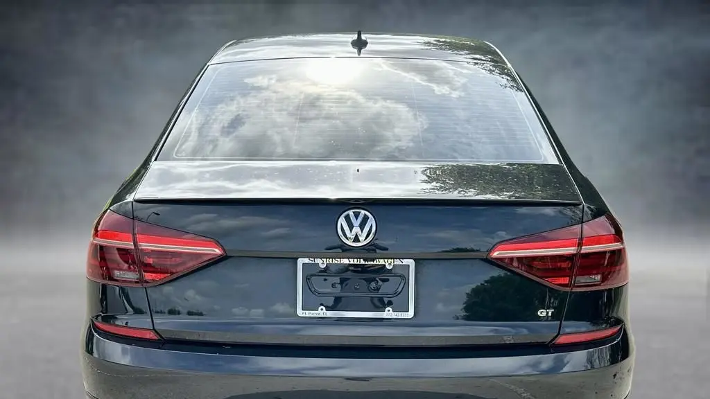 2018 Volkswagen Passat V6 GT