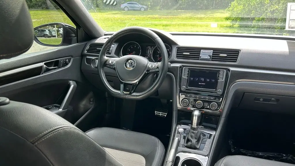 2018 Volkswagen Passat V6 GT