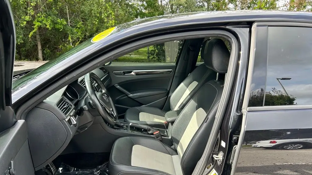 2018 Volkswagen Passat V6 GT