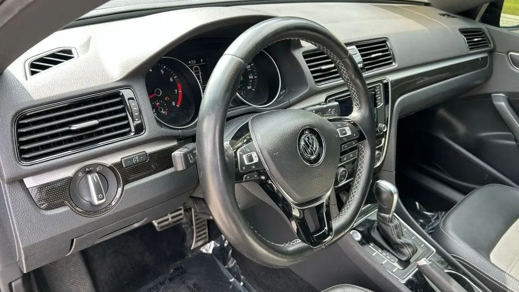 2018 Volkswagen Passat V6 GT