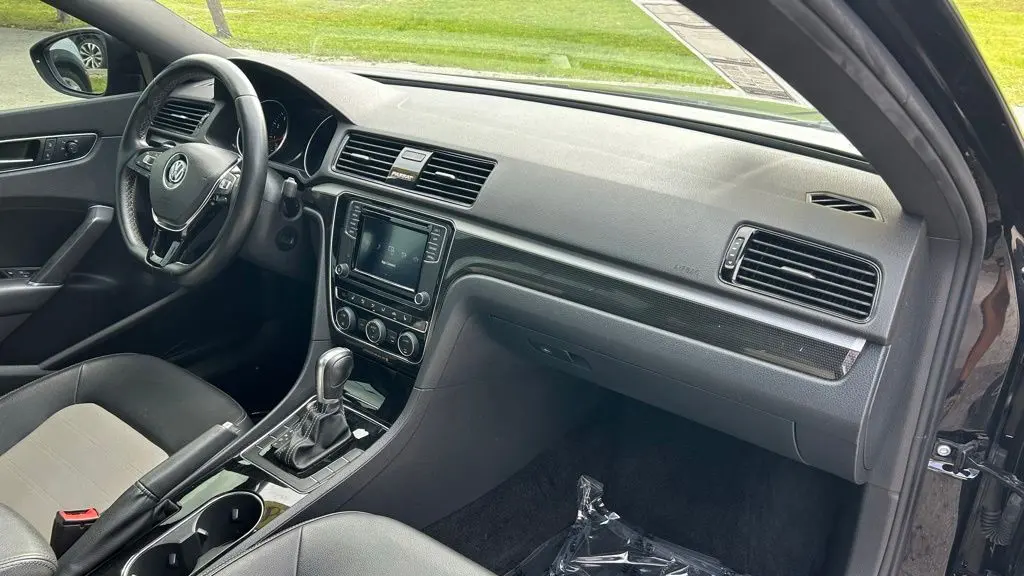 2018 Volkswagen Passat V6 GT