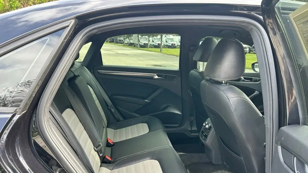 2018 Volkswagen Passat V6 GT