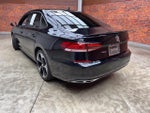 2021 Passat Thumbnail 2