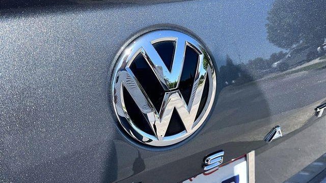 2021 Volkswagen Passat R-Line