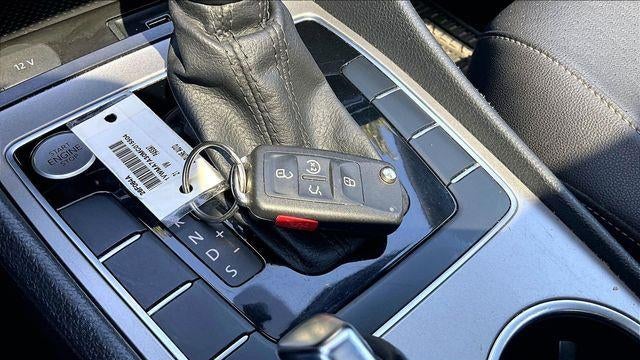 2021 Volkswagen Passat R-Line