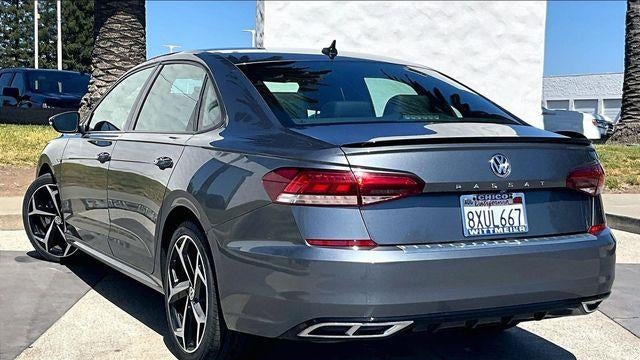 2021 Volkswagen Passat R-Line