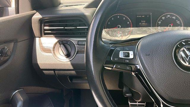 2021 Volkswagen Passat R-Line