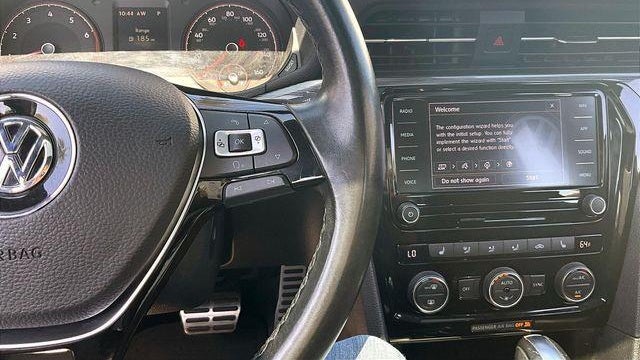 2021 Volkswagen Passat R-Line