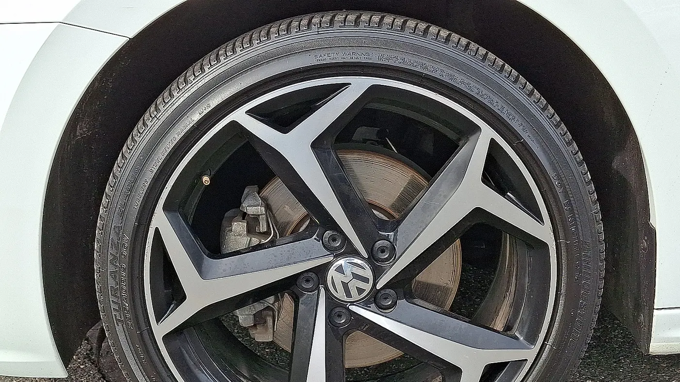 2020 Volkswagen Passat R-Line