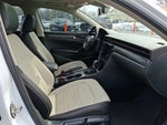 2020 Passat Thumbnail 10