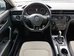 2020 Passat Thumbnail 19