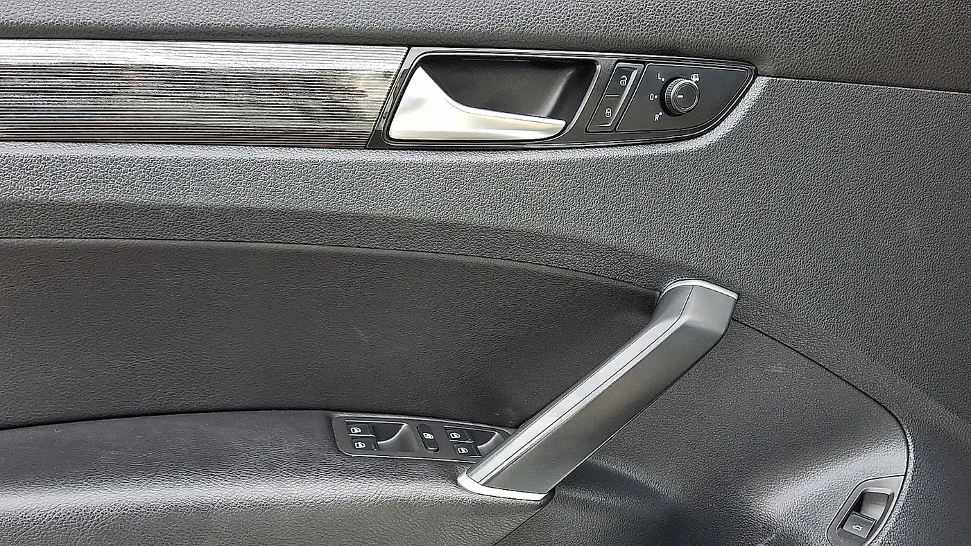 2020 Volkswagen Passat R-Line