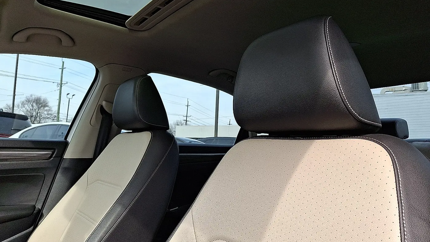 2020 Volkswagen Passat R-Line