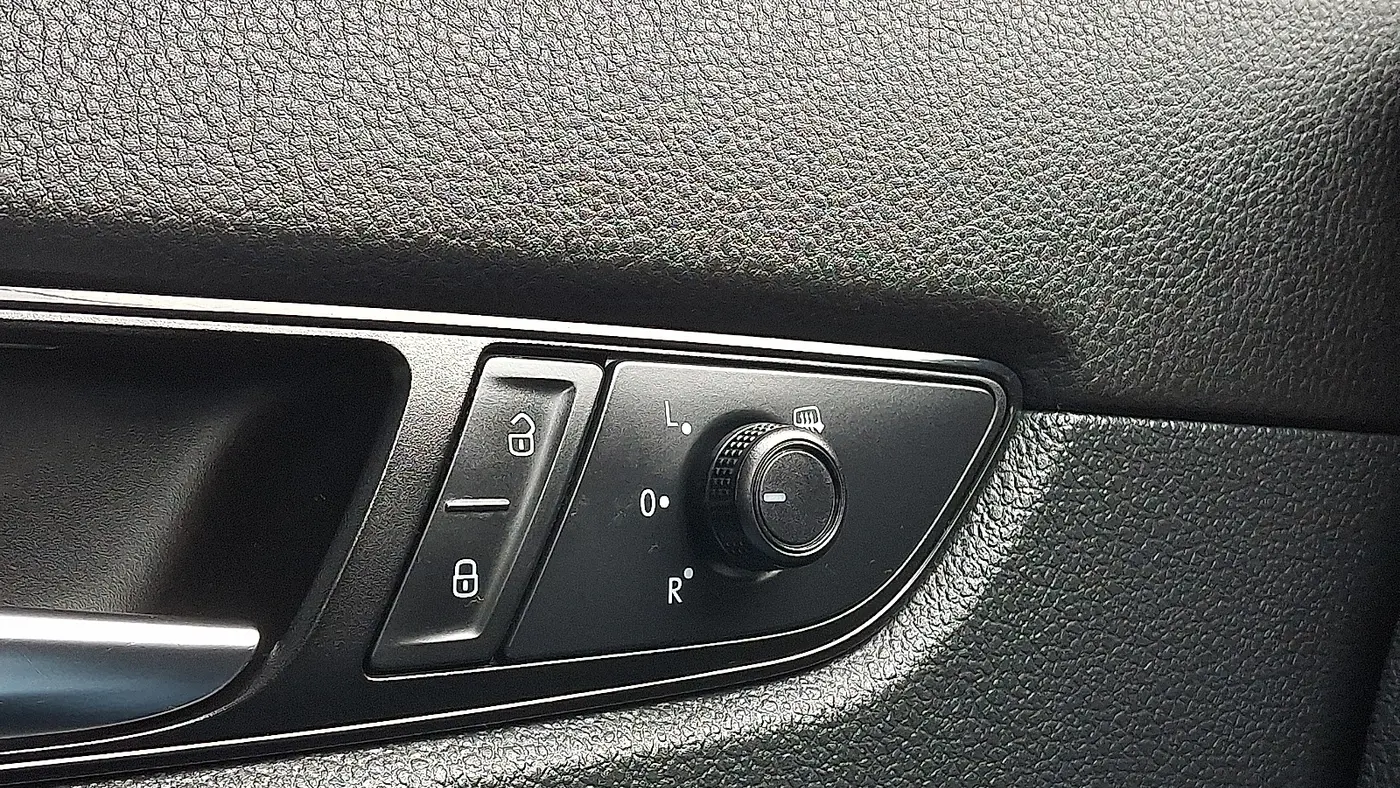 2020 Volkswagen Passat R-Line