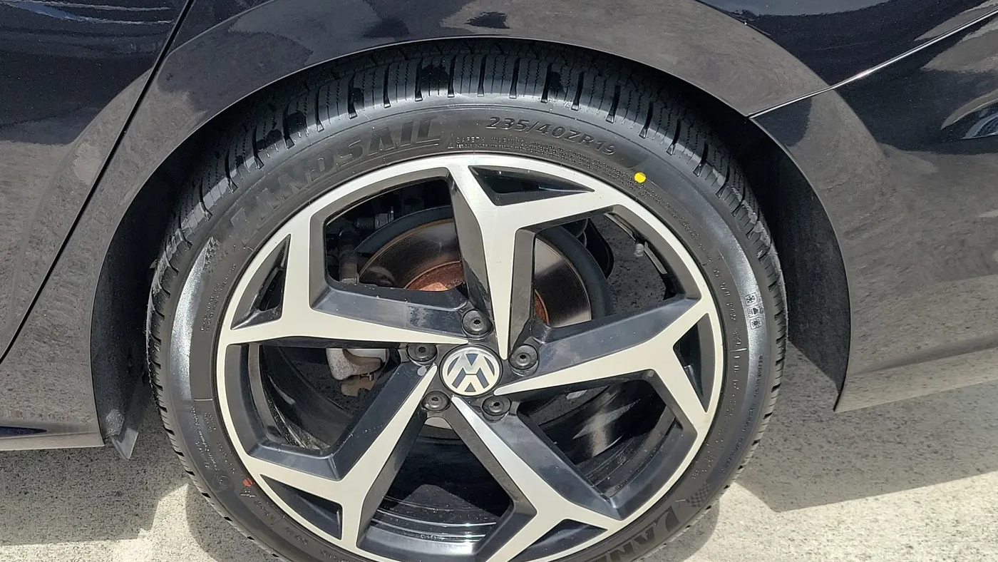 2021 Volkswagen Passat R-Line