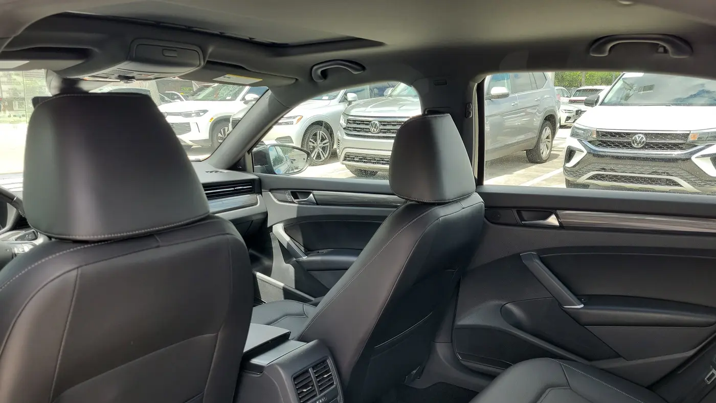 2021 Volkswagen Passat R-Line