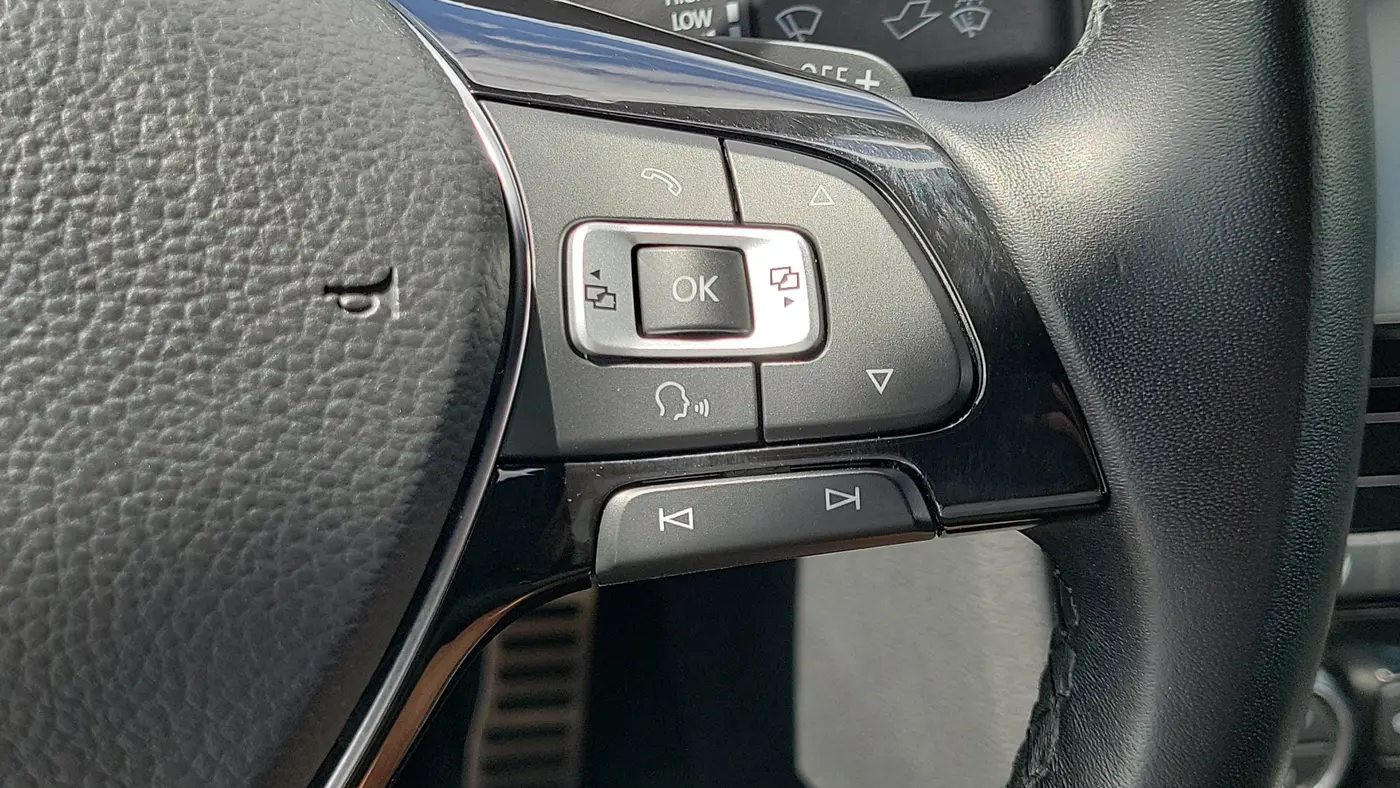 2021 Volkswagen Passat R-Line