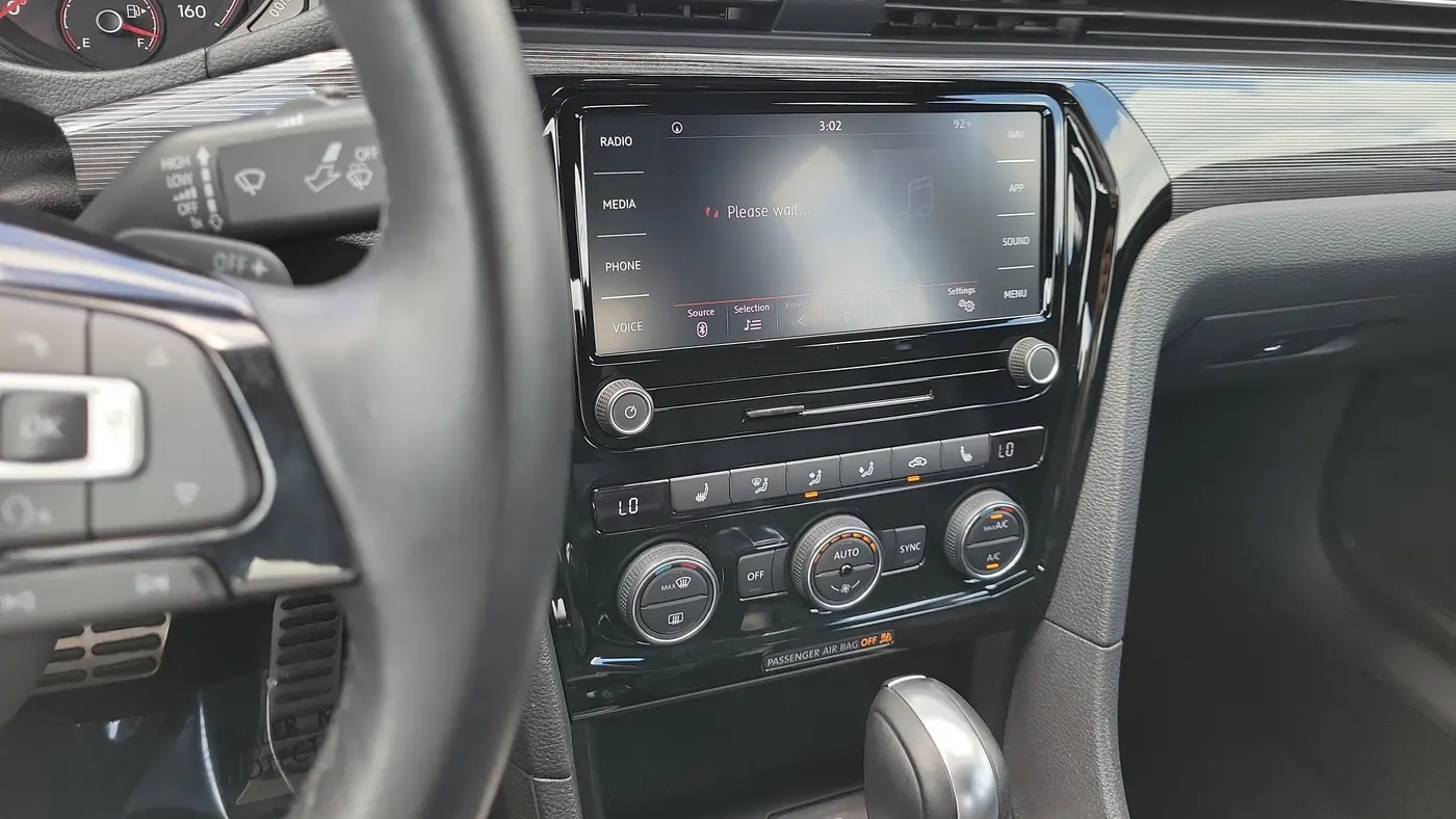 2021 Volkswagen Passat R-Line