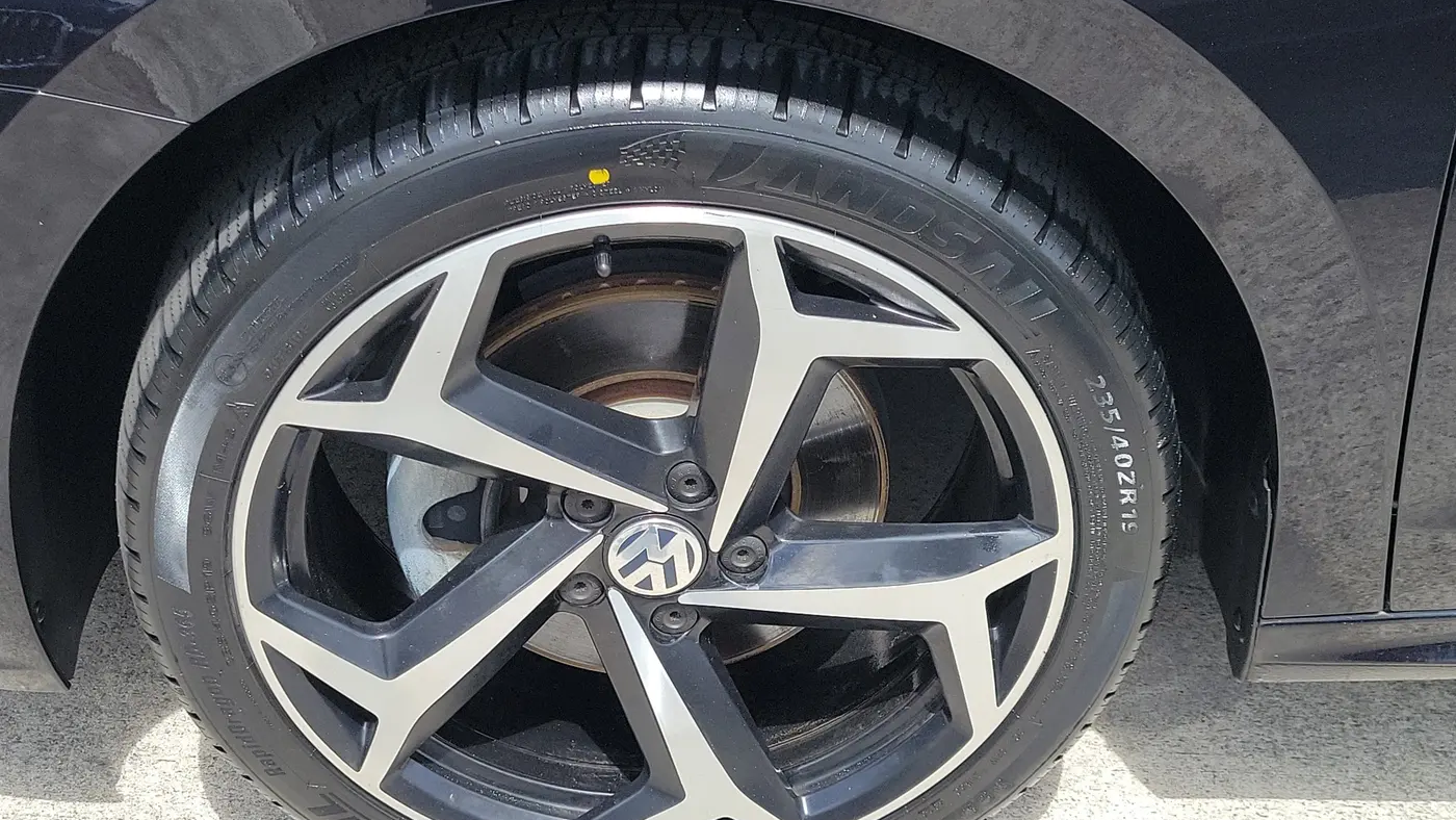 2021 Volkswagen Passat R-Line