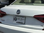 2019 Passat Thumbnail 12