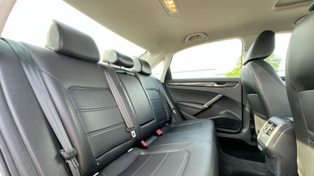2020 Volkswagen Passat R-Line