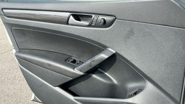 2020 Volkswagen Passat R-Line