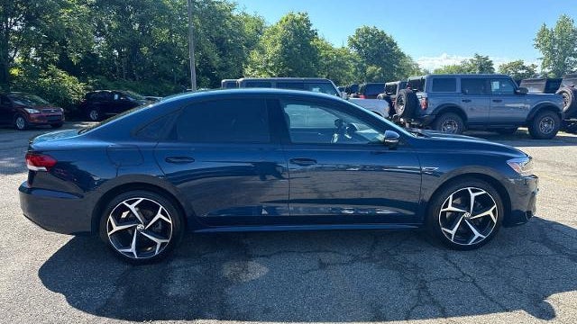 2020 Volkswagen Passat R-Line